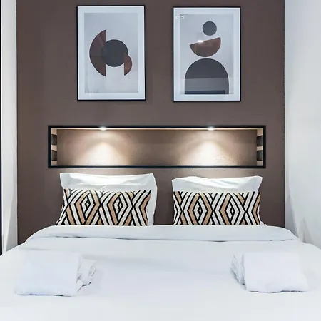 Design En Duplex 2br A Oberkampf *